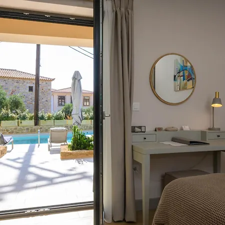 Kannas Mani Luxury -adults Friendly 14 Stoupa