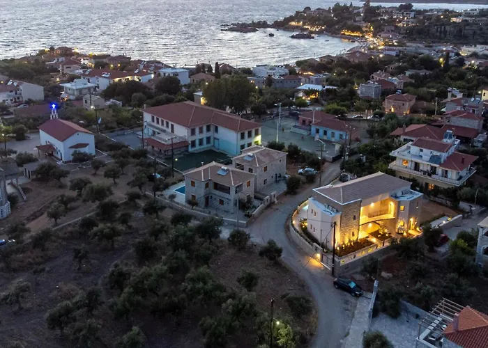 Kannas Mani Luxury -adults Friendly 14 4*