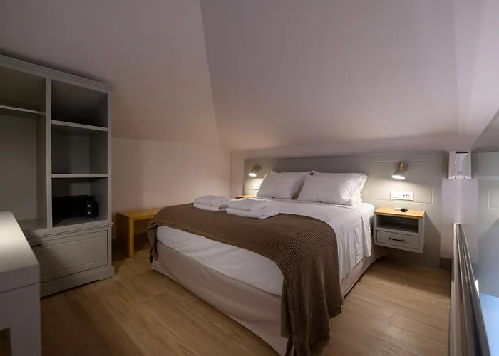 Kannas Mani Luxury -adults Friendly 14 4*