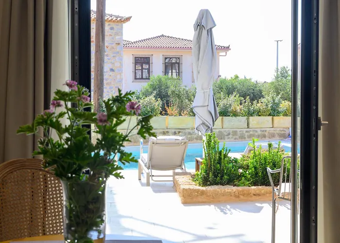 Kannas Mani Luxury -adults Friendly 14