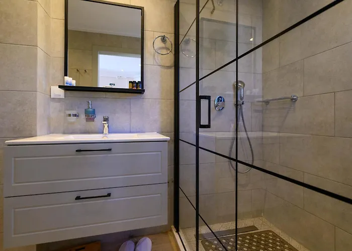 Kannas Mani Luxury -adults Friendly 14 4* Sztúpa