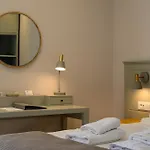 Kannas Mani Luxury -adults Friendly 14 4*