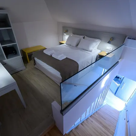 Kannas Mani Luxury -adults Friendly 14 4*