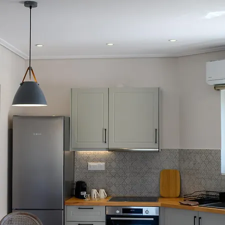 Kannas Mani Luxury -adults Friendly 14