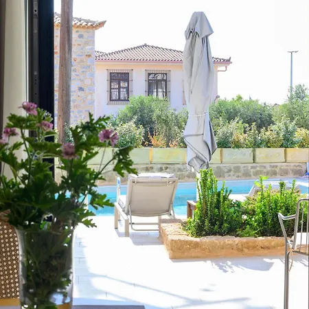 Kannas Mani Luxury -adults Friendly 14