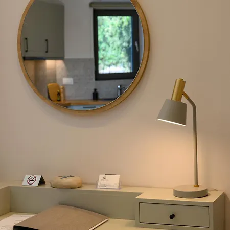 Kannas Mani Luxury -adults Friendly 14 Stoúpa