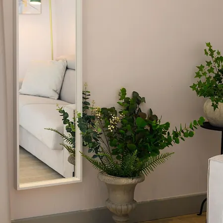 Kannas Mani Luxury -adults Friendly 14 Stoúpa