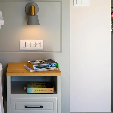 Kannas Mani Luxury -adults Friendly 14