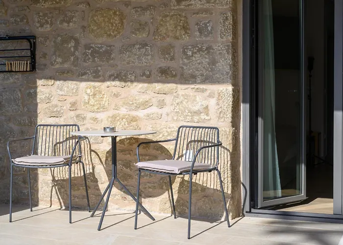 Kannas Mani Luxury -adults Friendly 14 Stoúpa