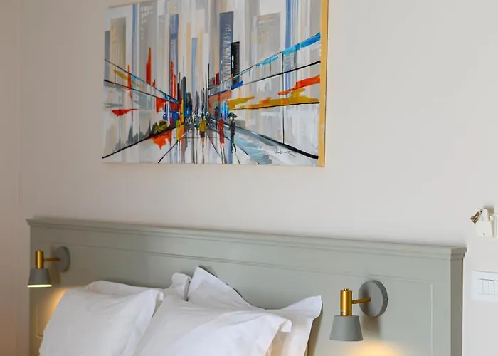 Kannas Mani Luxury -adults Friendly 14